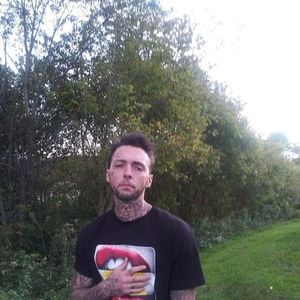 Meet your Posher, Dustin